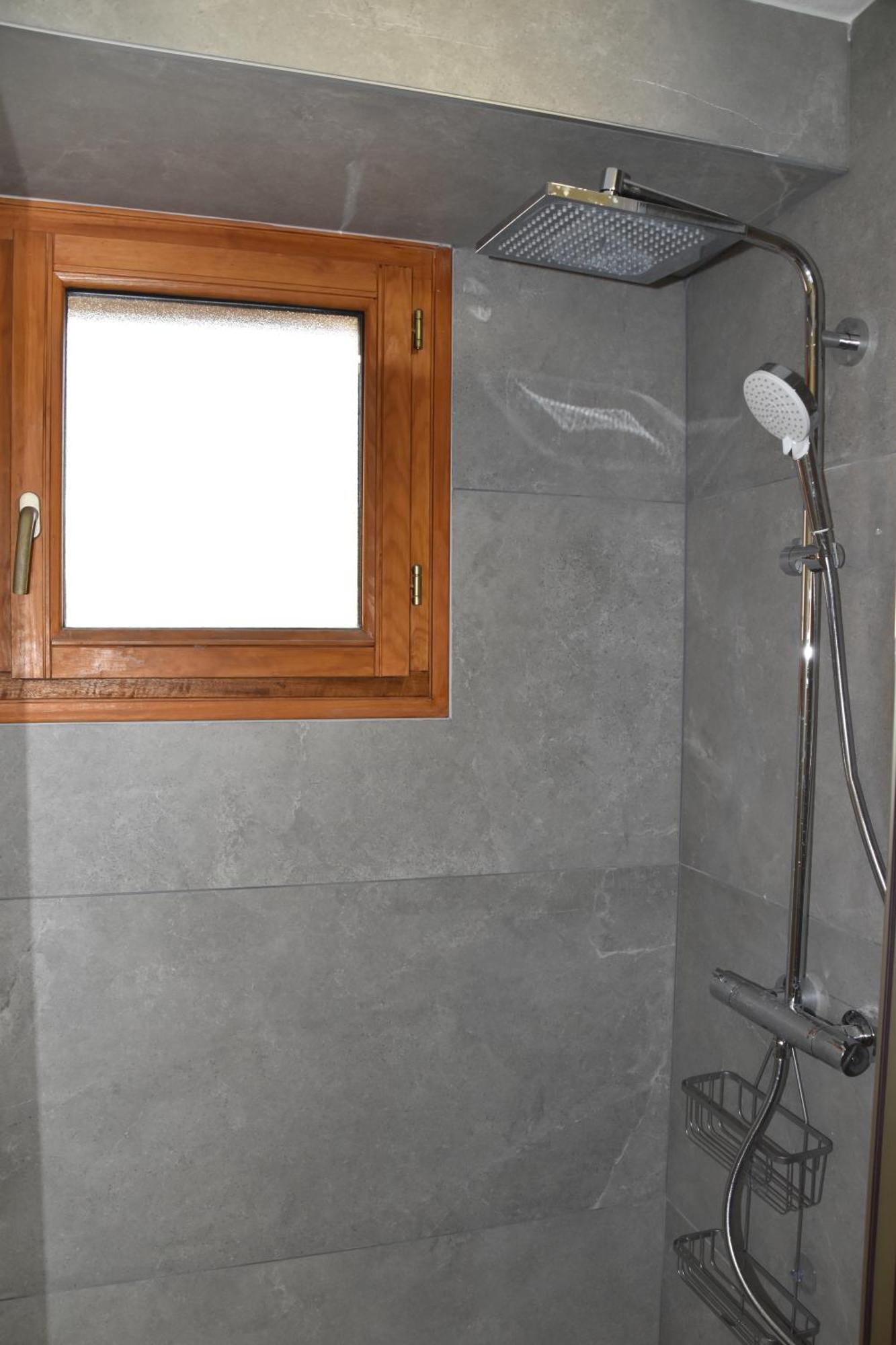 Appartement 6 Places Aux Pieds Des Pistes Avec Piscine, Wifi Et Parking Prive, Salle De Bain Refaite A Neuf Orcieres Exterior photo